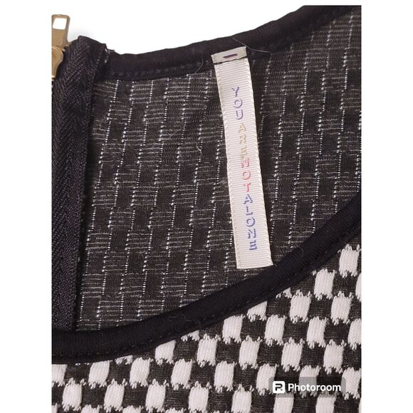 You Are Not Alone Black White Checkered Sleeveless A Line Skater Dress - L - Picture 3 of 5